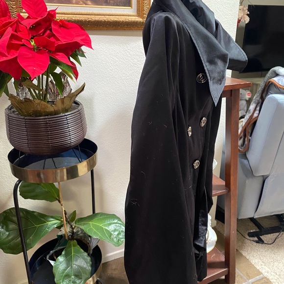 Serena Williams Coat - Picture 2 of 4